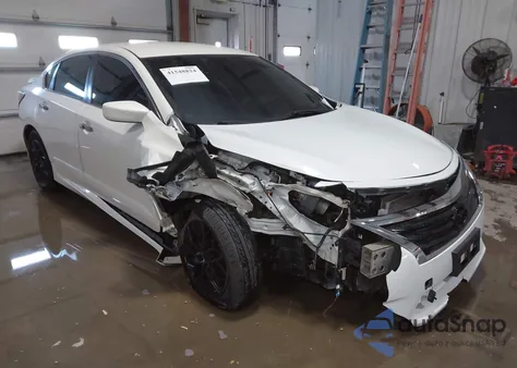 2015 Nissan Altima 2.5 S from USA, damaged, VIN 1N4AL3AP9FC578331